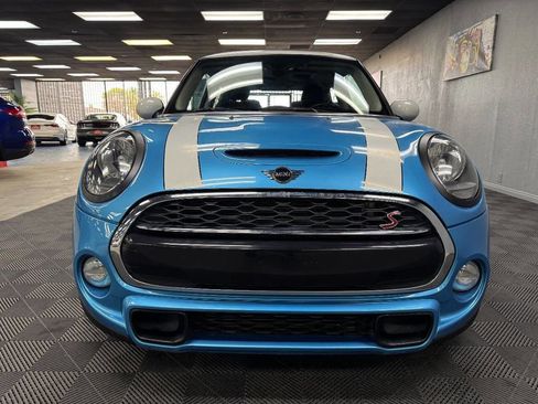 Used 2019 MINI Cooper S w/ Signature Upholstery Package image 4
