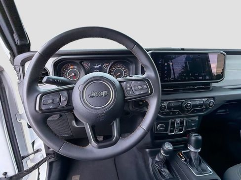 Used 2024 Jeep Wrangler Unlimited Sport AWD/4WD image 37