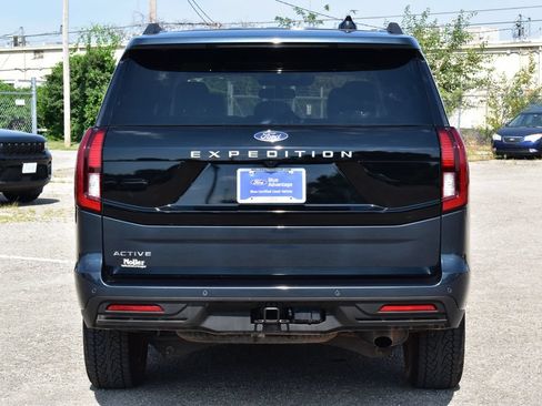 Certified 2025 Ford Expedition Active AWD/4WD image 8