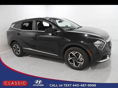Used 2023 Kia Sportage LX FWD image 1