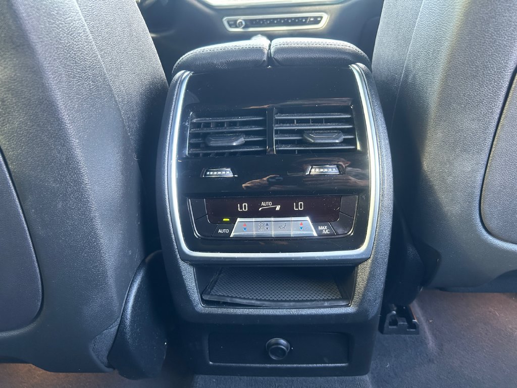 Used 2021 BMW X5 sDrive40i w/ Premium Package RWD image 17