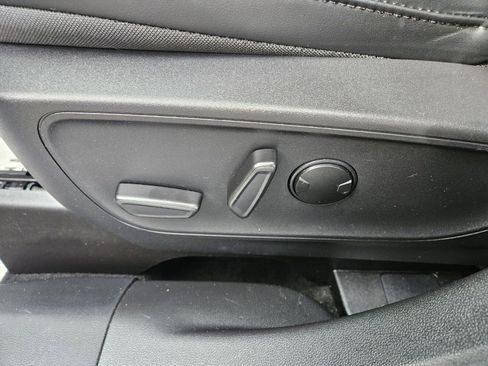 Used 2025 Ford Escape ST-Line image 9