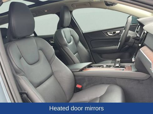 Used 2024 Volvo V60 B5 Cross Country Plus AWD/4WD image 20