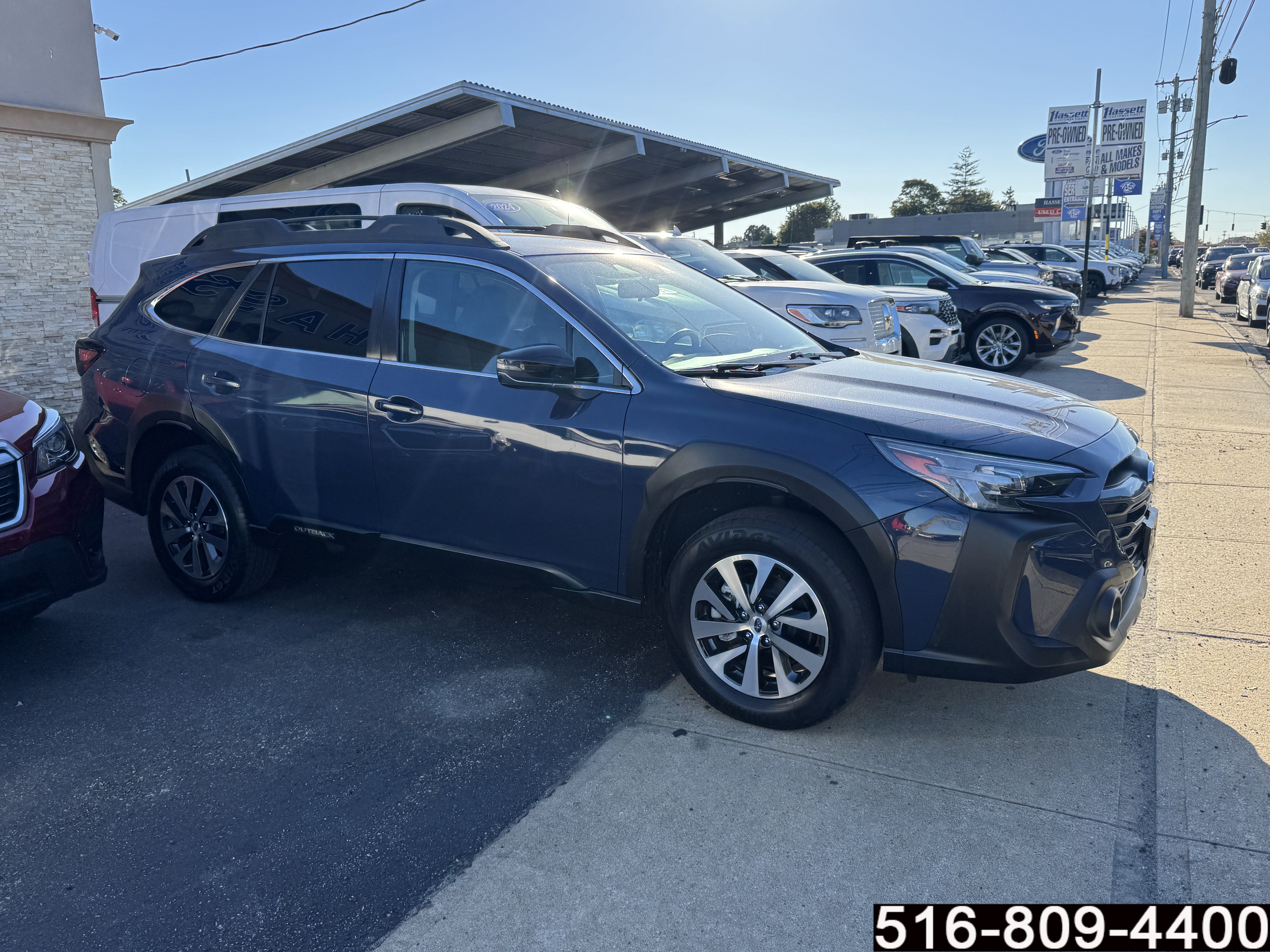 Used 2024 Subaru Outback Premium AWD/4WD image 4