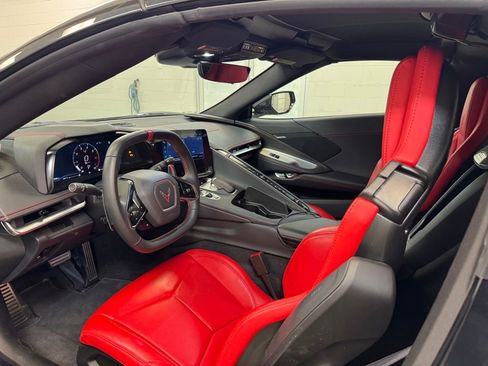 Used 2024 Chevrolet Corvette Stingray Coupe w/ Z51 Performance Package image 14