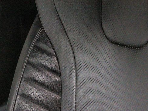 Used 2023 Hyundai Elantra Limited FWD image 26