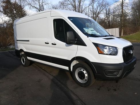New 2026 Ford Transit 250 148 Medium Roof RWD image 2