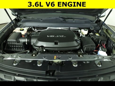 Used 2022 Chevrolet Colorado LT w/ LT Convenience Package image 7