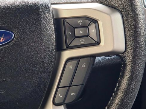 Used 2016 Ford F150 Lariat w/ Equipment Group 502A Luxury AWD/4WD image 18