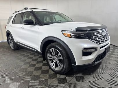 Certified 2020 Ford Explorer Platinum w/ Premium Technology Package