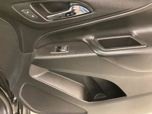 Used 2019 Chevrolet Equinox LT FWD image 33