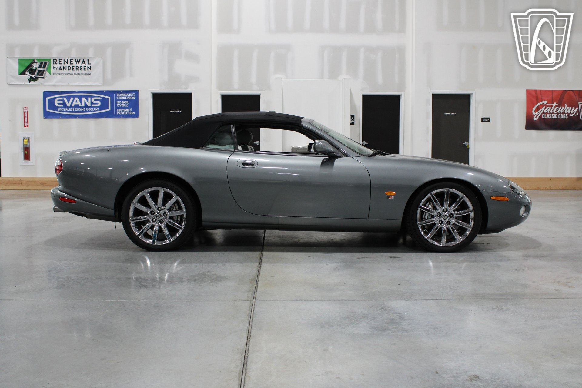 Used 2004 Jaguar XK8 Convertible RWD image 25