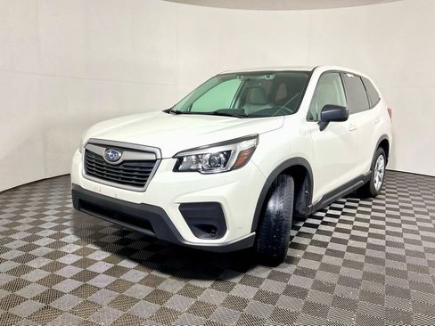 Used 2019 Subaru Forester AWD/4WD image 2