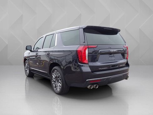 Used 2023 GMC Yukon Denali Ultimate w/ LPO, Floor Liner Package image 3