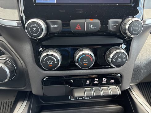 New 2026 RAM 1500 Express AWD/4WD image 21