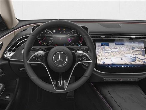 Used 2026 Mercedes-Benz E 350 4MATIC Sedan image 4