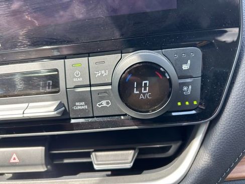 Certified 2025 Toyota Grand Highlander FWD image 22