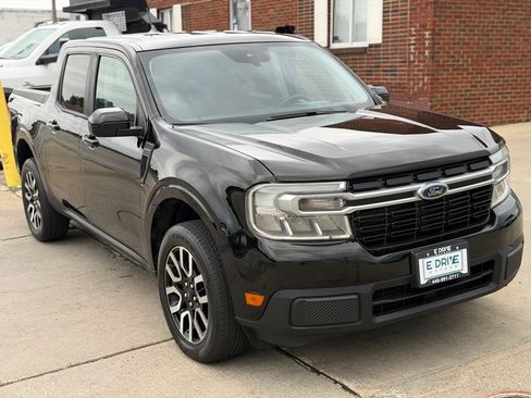 Used 2022 Ford Maverick Lariat FWD image 3