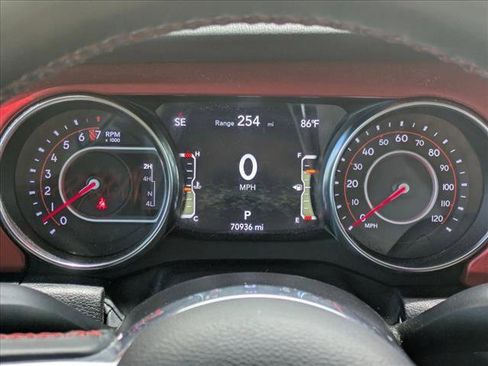 Used 2022 Jeep Gladiator Rubicon w/ LED Lighting Group AWD/4WD image 11