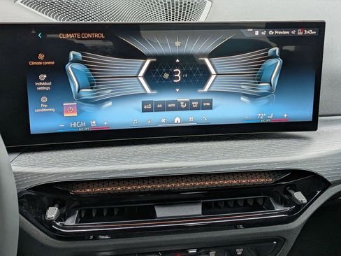 New 2026 BMW 330i xDrive Sedan w/ M Sport Package image 24