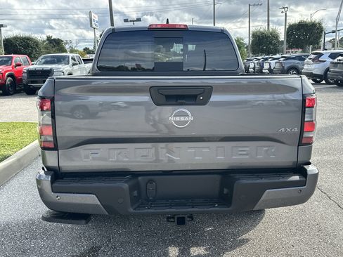 New 2026 Nissan Frontier SV image 7