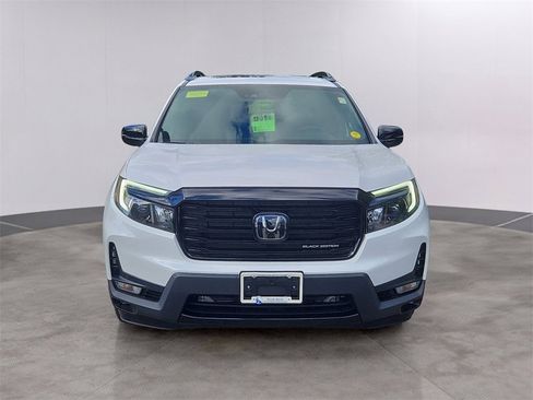 Certified 2024 Honda Passport Black Edition image 2