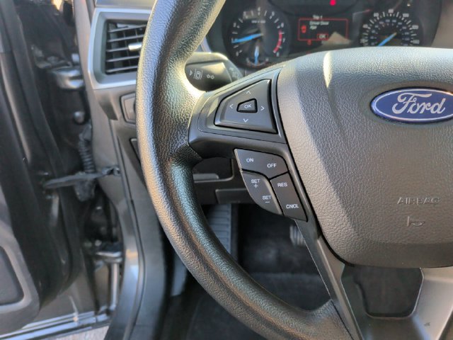 Used 2020 Ford Edge SE FWD image 16