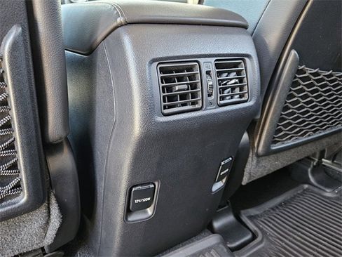 Used 2019 Toyota 4Runner SR5 Premium image 10