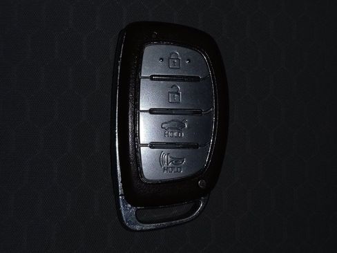 Used 2020 Hyundai Elantra Value Edition FWD image 32