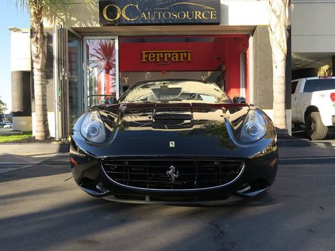 Used 2013 Ferrari California RWD image 48