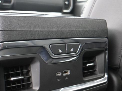 Used 2024 Chevrolet Silverado 3500 LTZ w/ LTZ Convenience Package image 20