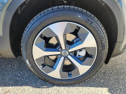 New 2026 Volvo XC40 B5 Plus w/ Protection Package Premier image 19