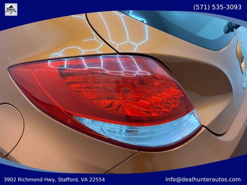 Used 2015 Hyundai Veloster Turbo FWD image 9