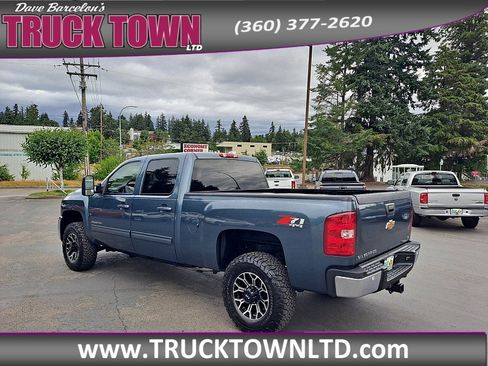 Used 2010 Chevrolet Silverado 2500 LTZ w/ Convenience Package image 6