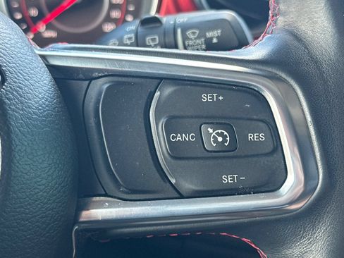 Used 2018 Jeep Wrangler Unlimited Rubicon AWD/4WD image 36