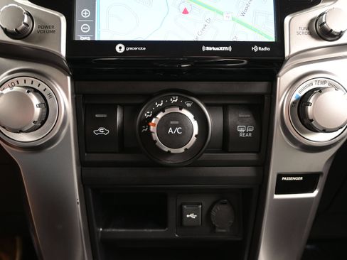 Used 2021 Toyota 4Runner SR5 Premium w/ Moonroof Package AWD/4WD image 22
