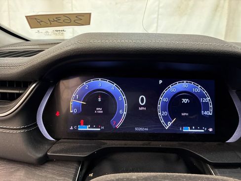 Used 2022 Jeep Grand Cherokee L Limited AWD/4WD image 13