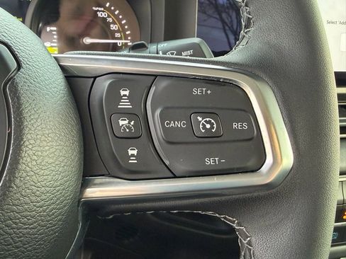 Certified 2025 Jeep Wrangler Unlimited Sahara image 23