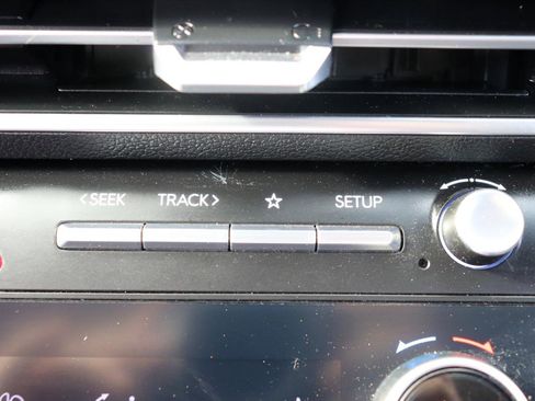 Used 2025 Hyundai Sonata SEL FWD image 35