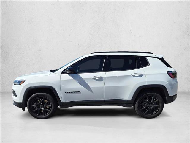 Used 2026 Jeep Compass Latitude AWD/4WD image 9
