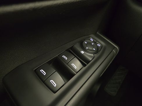Used 2019 Chevrolet Silverado 1500 Custom Trail Boss w/ Custom Convenience Package AWD/4WD image 26