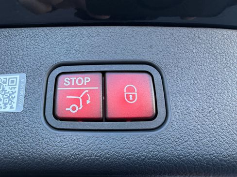 New 2026 Mercedes-Benz GLC 300 GLC 300 image 36