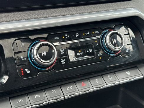 Used 2023 GMC Sierra 1500 Denali w/ Denali Reserve Package image 31