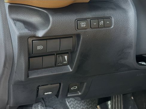 New 2025 Lexus IS 350 F Sport w/ Navigation Package image 10