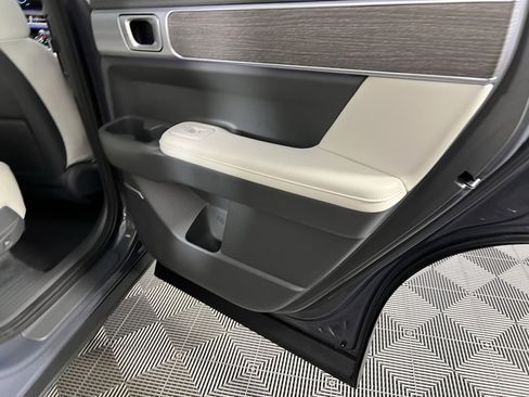 Used 2024 Hyundai Santa Fe Limited image 40