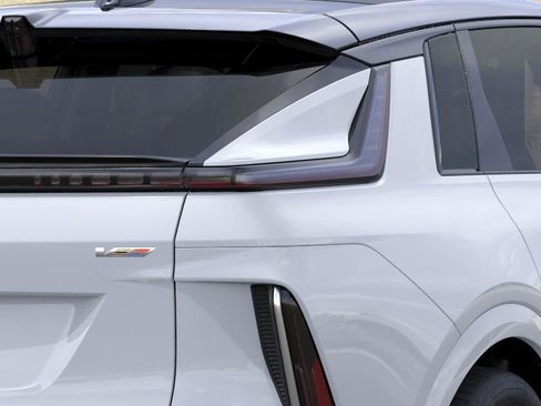 New 2026 Cadillac Lyriq V image 11