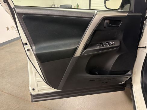 Used 2017 Toyota RAV4 LE FWD image 24