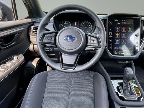 Certified 2025 Subaru Forester Premium AWD/4WD image 5