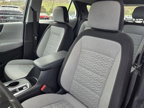 Used 2023 Chevrolet Equinox LS image 19