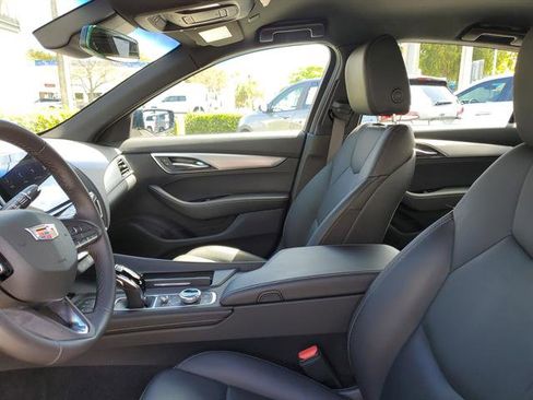 Used 2024 Cadillac CT5 Luxury image 40